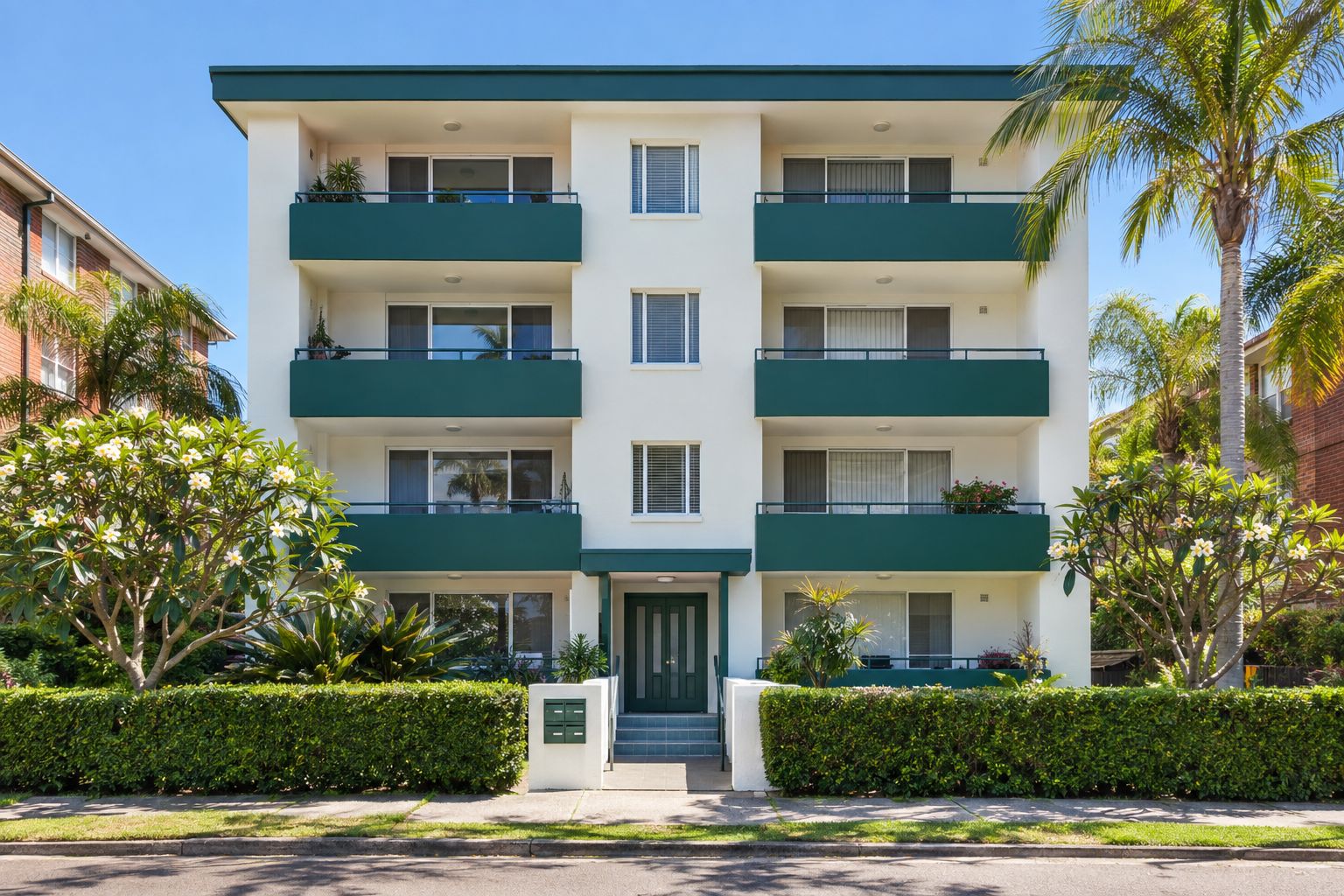 Walk-up apartment block exterior repaint in St Ives